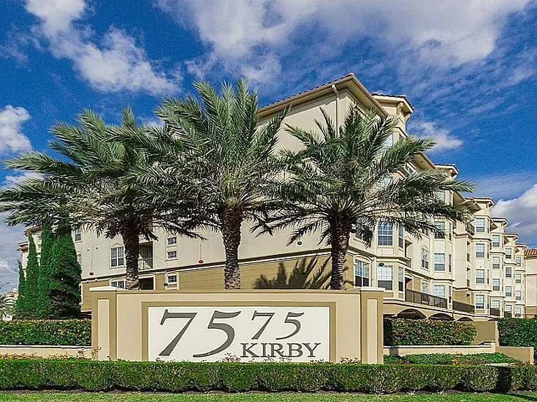 7575 Kirby Dr #2214 — Photo 1