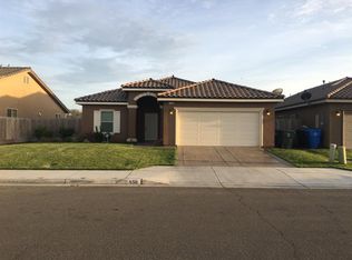550 Ficklin Dr, Madera, CA 93637
