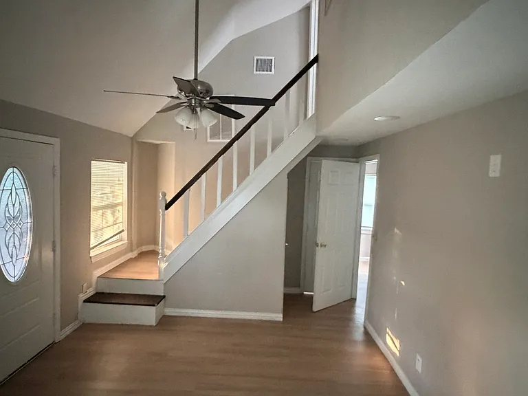610 N Denton Ave — Photo 5