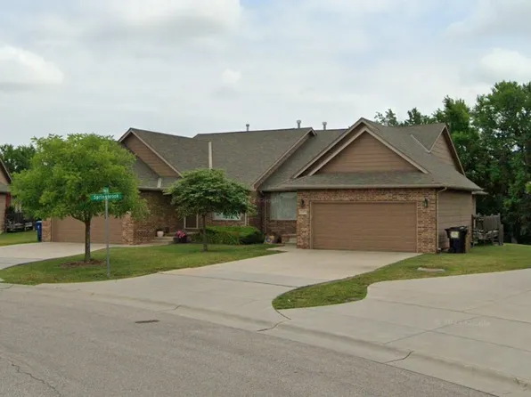 413 E Aaron Dr, Andover, KS