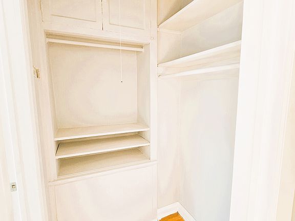 5th image of 1544 W Morse Ave #4