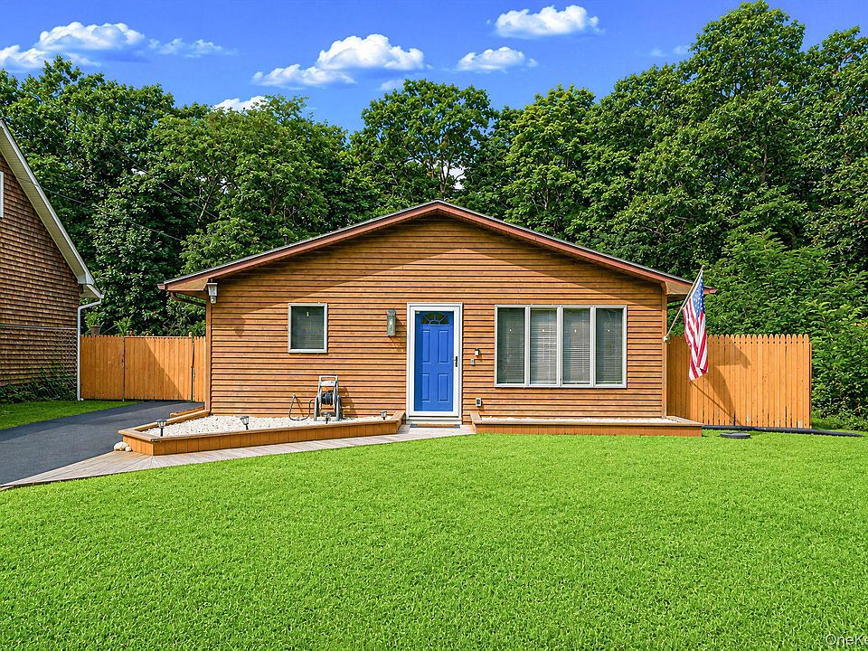 1st image of 43 Wavecrest Drive