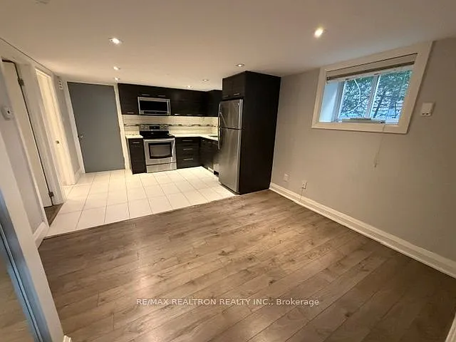 32 College View Ave #4 — Photo 2