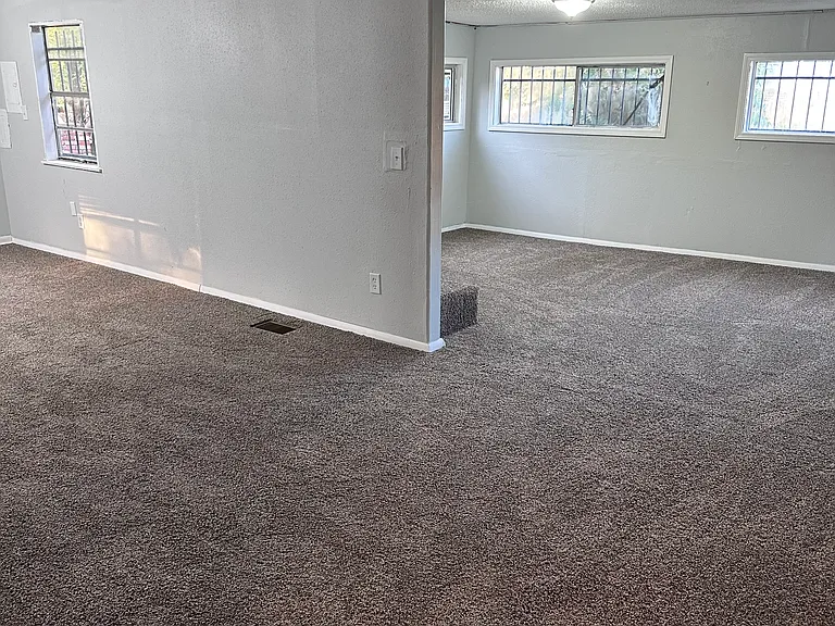 3204 N Fonshill Ave — Photo 5