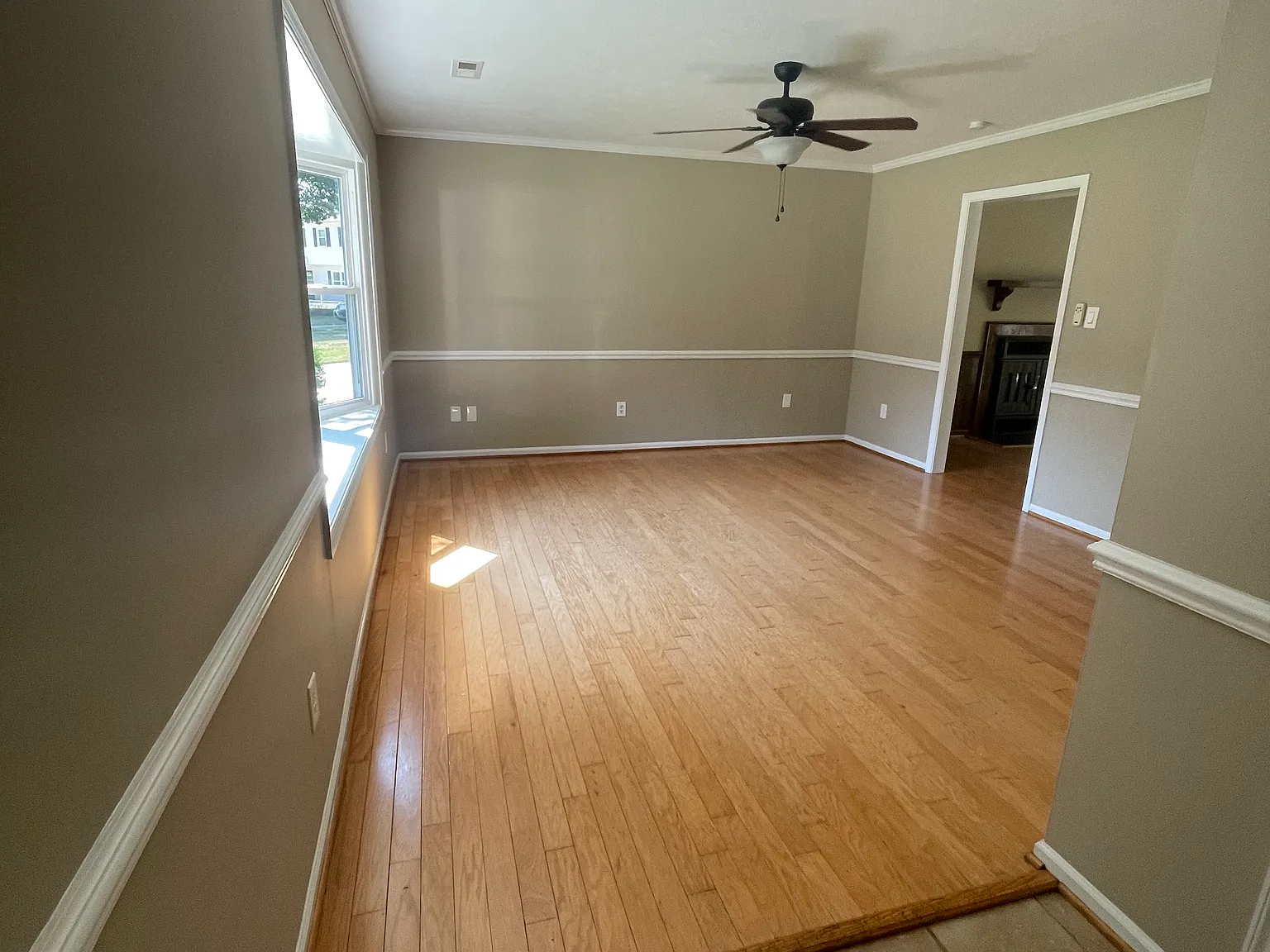 4 bed, 1.5 bath, 1619 sqft, $2,800 — Photo 3