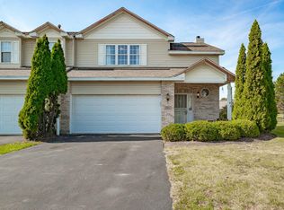 3851 Pathfinder Ln, Joliet, IL 60435