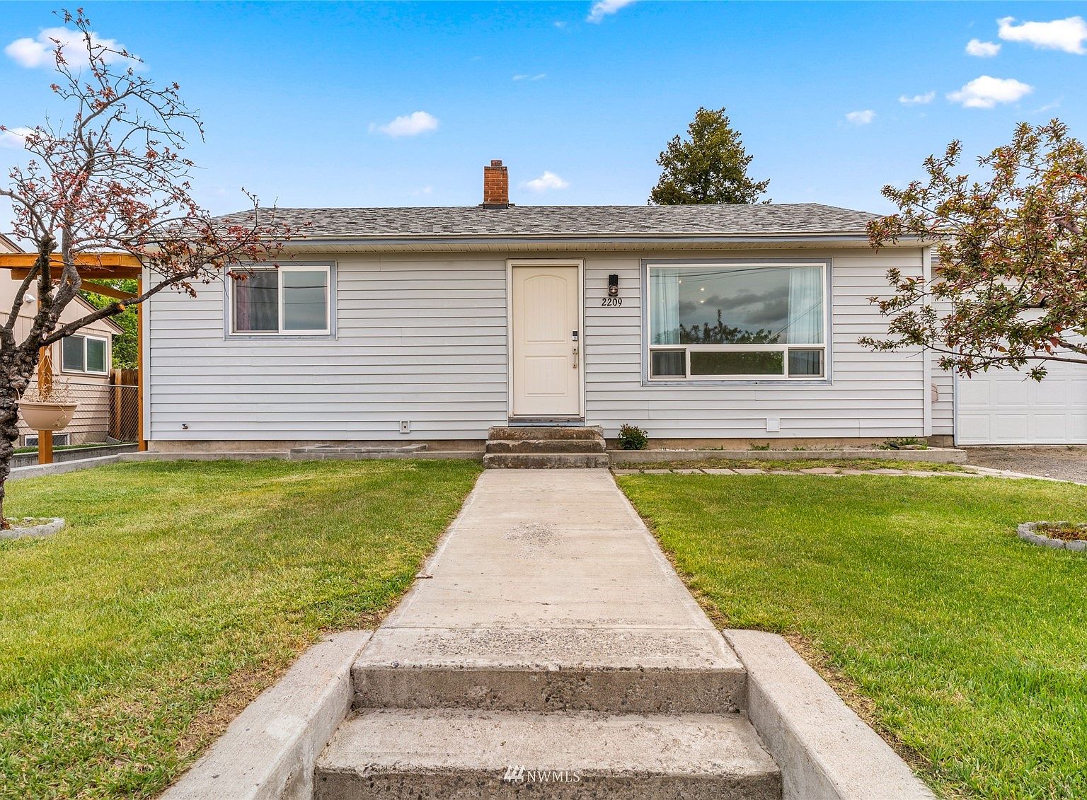 2209 N Arden Court, East Wenatchee, WA 98802 Zillow