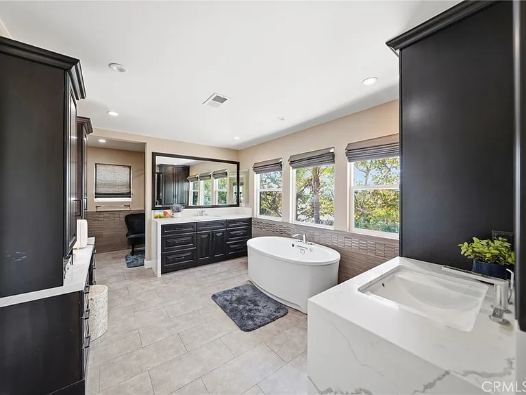 13903 Highlander Rd — Photo 39