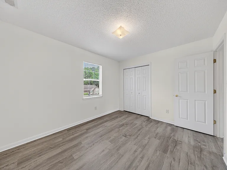 3504 Sassafras Trl — Photo 12