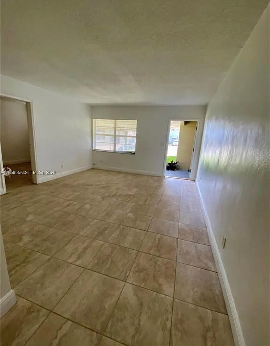 Carver Ranches — Photo 4