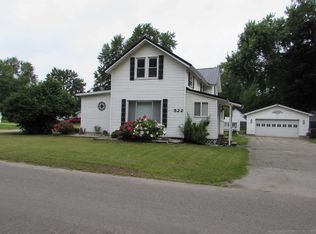 522 Lansing St, Chesaning, MI 48616