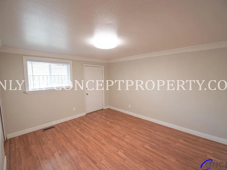 100 S Orchard Dr — Photo 36