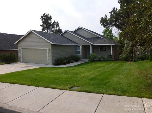 2126 SW Pumice Ave, Redmond, OR 97756