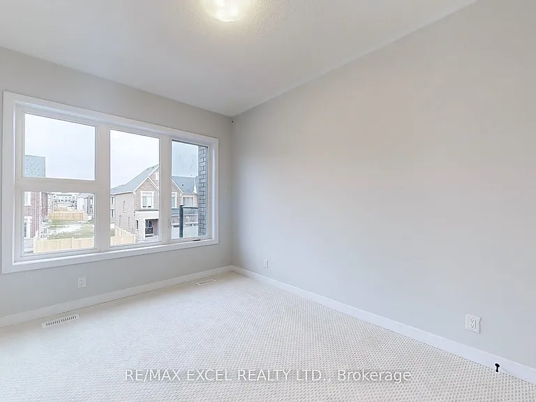 52 Harvey Bunker Cres — Photo 11