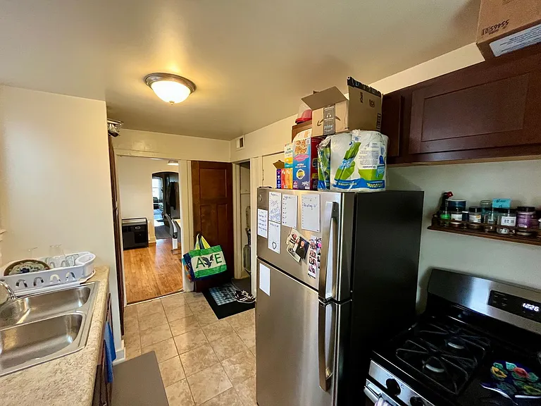 2564 N Murray Ave — Photo 8