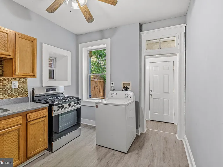 1711 Ashburton St — Photo 10