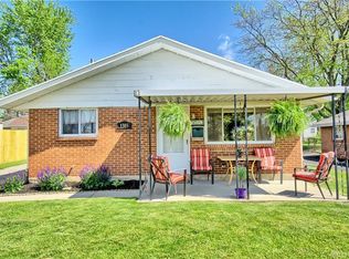 1305 Heatherdale Dr, Dayton, OH 45429