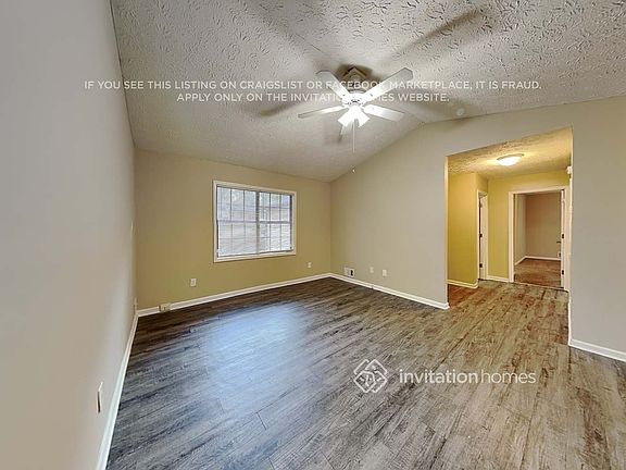 4th image of 820 Cedar Lake Dr SE