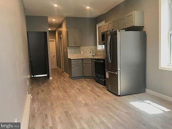 2nd image of 1514 W Glenwood Ave #2