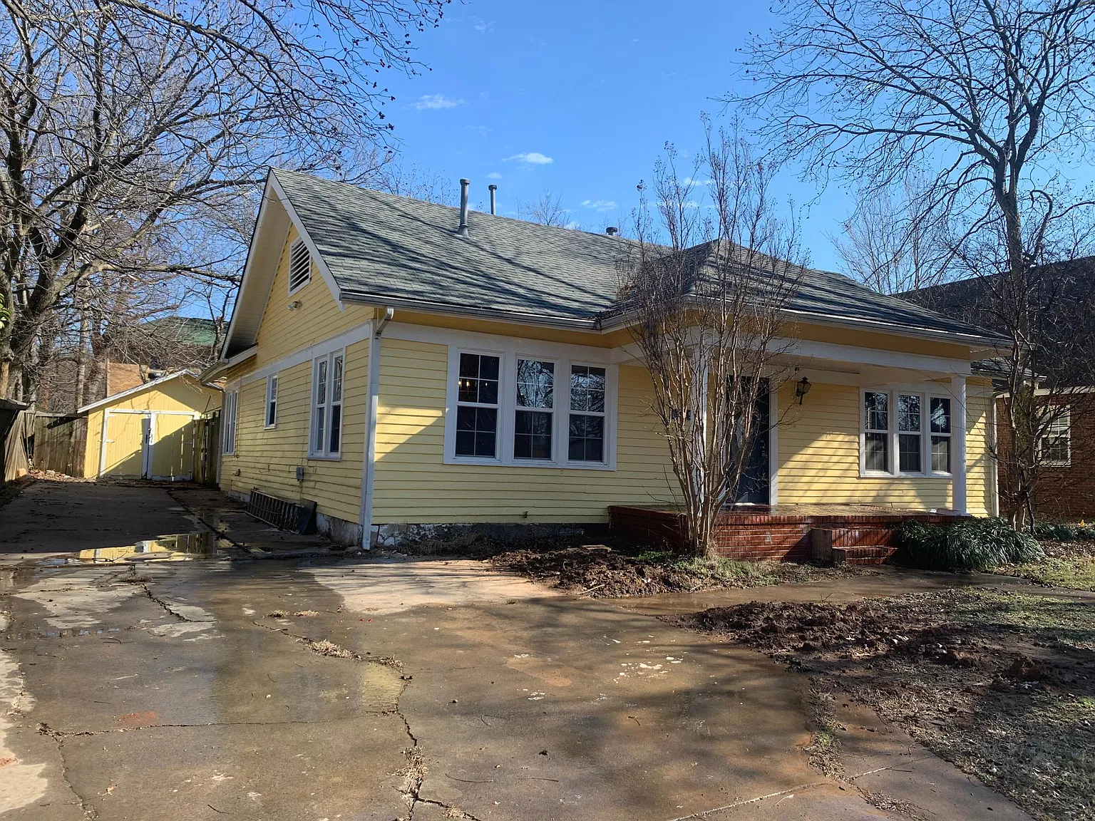 1829 N Beard Ave — Photo 4