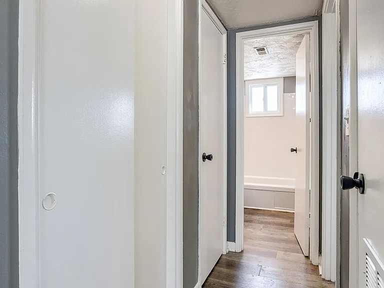 1015 N 47th Ave #8 — Photo 11