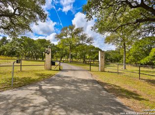 35 Guthrie Rd, Boerne, TX 78006