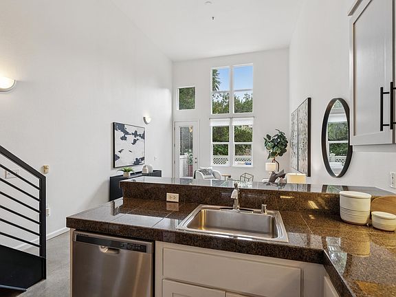 5th image of 655 12th St APT 120