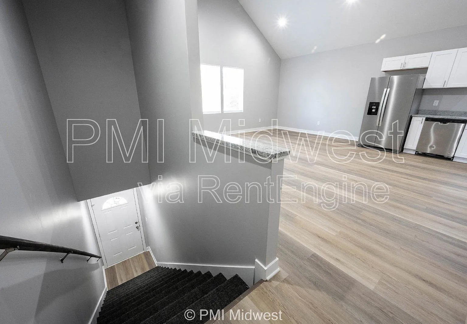 3 bed, 2.0 bath, 1250 sqft, $1,529 — Photo 1