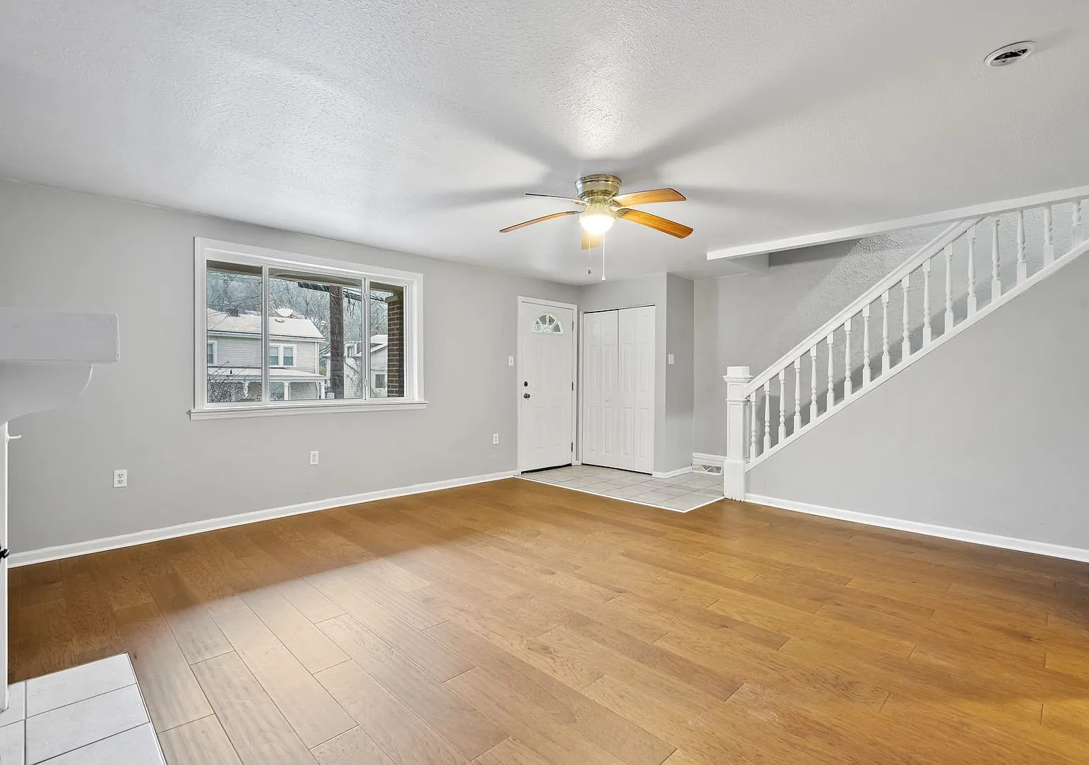 Refreshed 3 Bedroom in Elliott minutes from Downtown — Photo 2