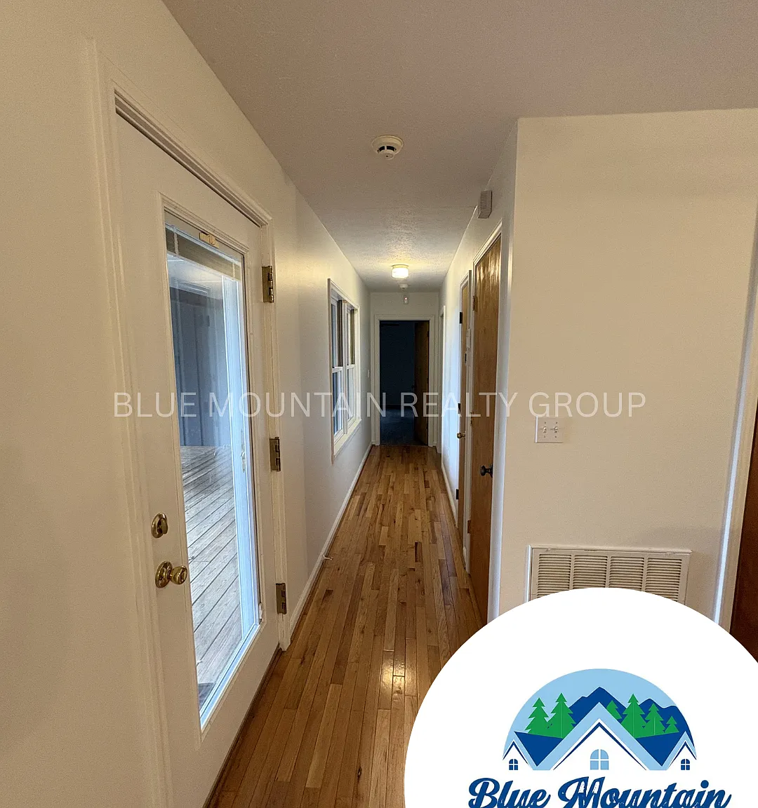 3 bed, 3.0 bath, $2,075 — Photo 4