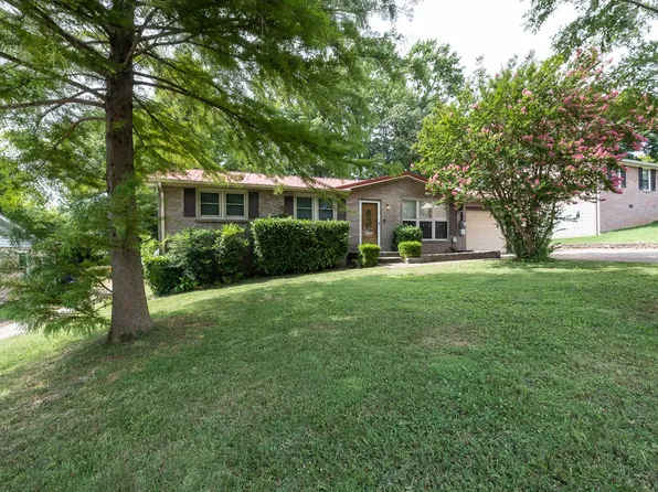 315 Janette Ave, Goodlettsville, TN 37072