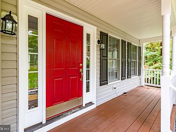 4th image of 300 Sandy Ridge Rd