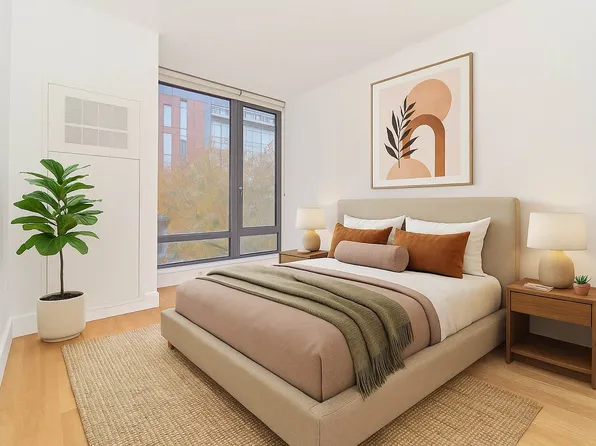 531 Myrtle Avenue image 2 of 19