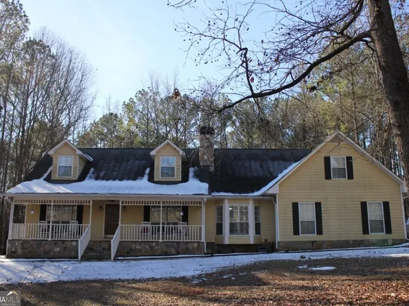 155 Carriage Gate Dr, Sharpsburg, GA 30277