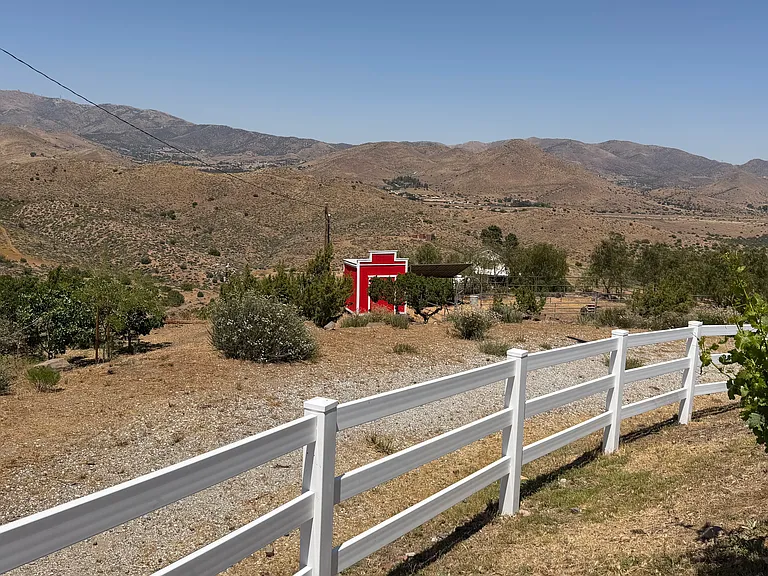 Escondido Canyon Rd — Photo 35
