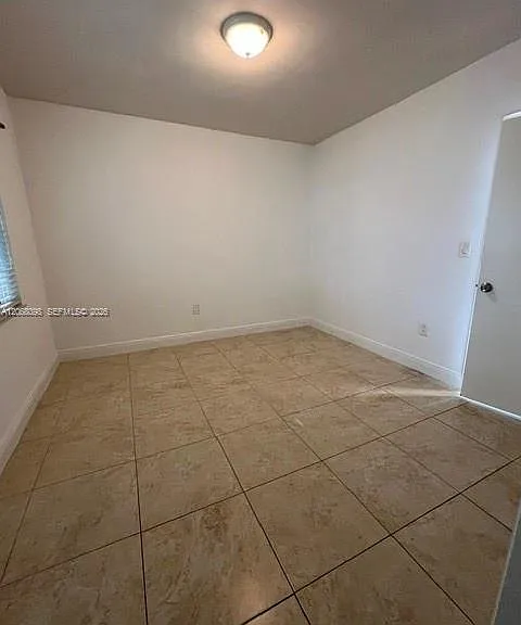 2121 SW 14th Ter #5 — Photo 8