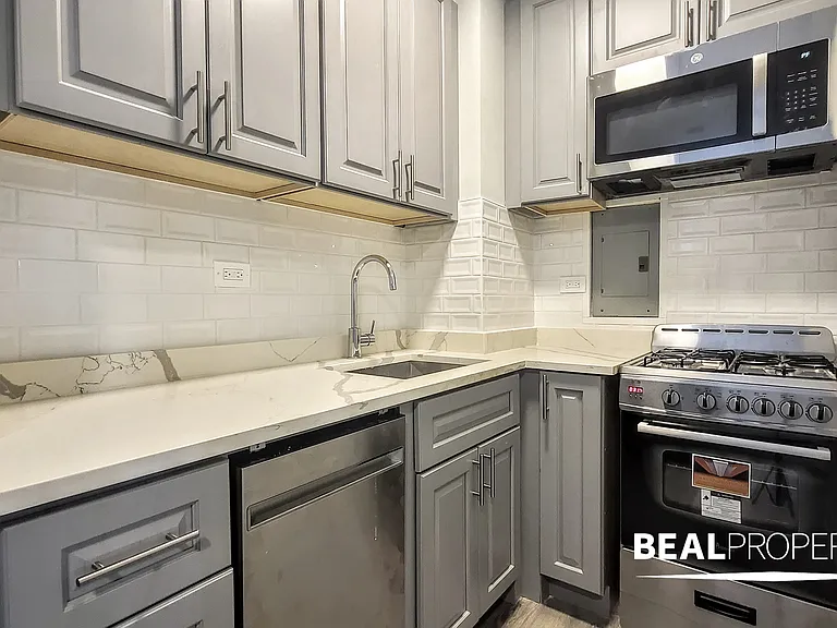 505 West Belmont Ave — Photo 102