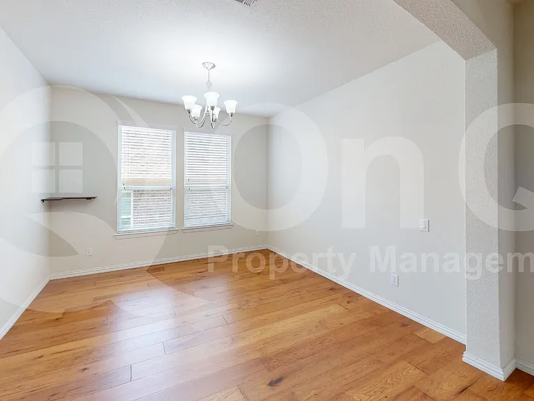 211 Copper Canyon Dr — Photo 6