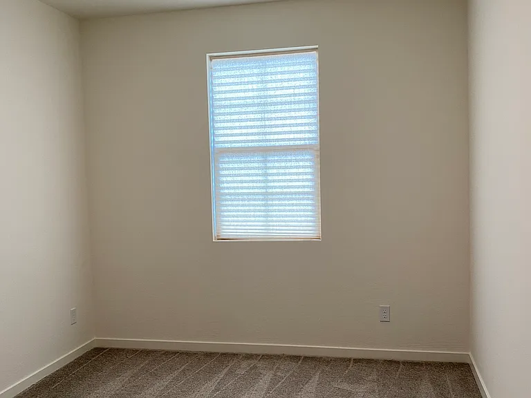 11717 W Mobile Ln — Photo 9