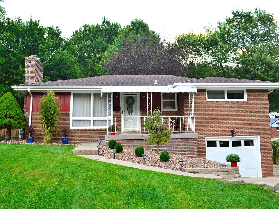 1st image of 66 Barry Ct