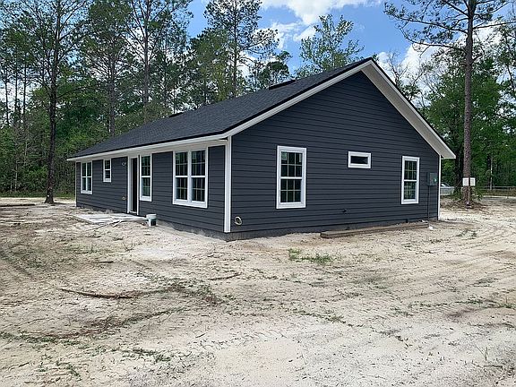 3rd image of 4735 Calvin St
