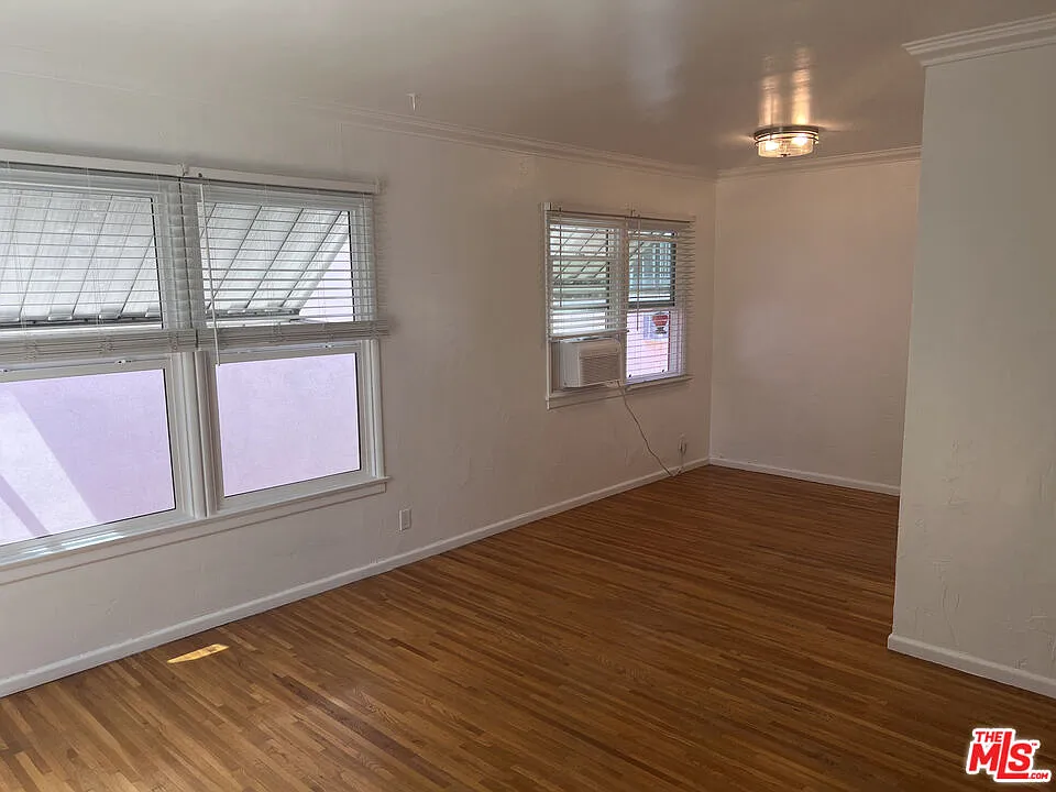 2 bed, 1.0 bath, $2,800 — Photo 3