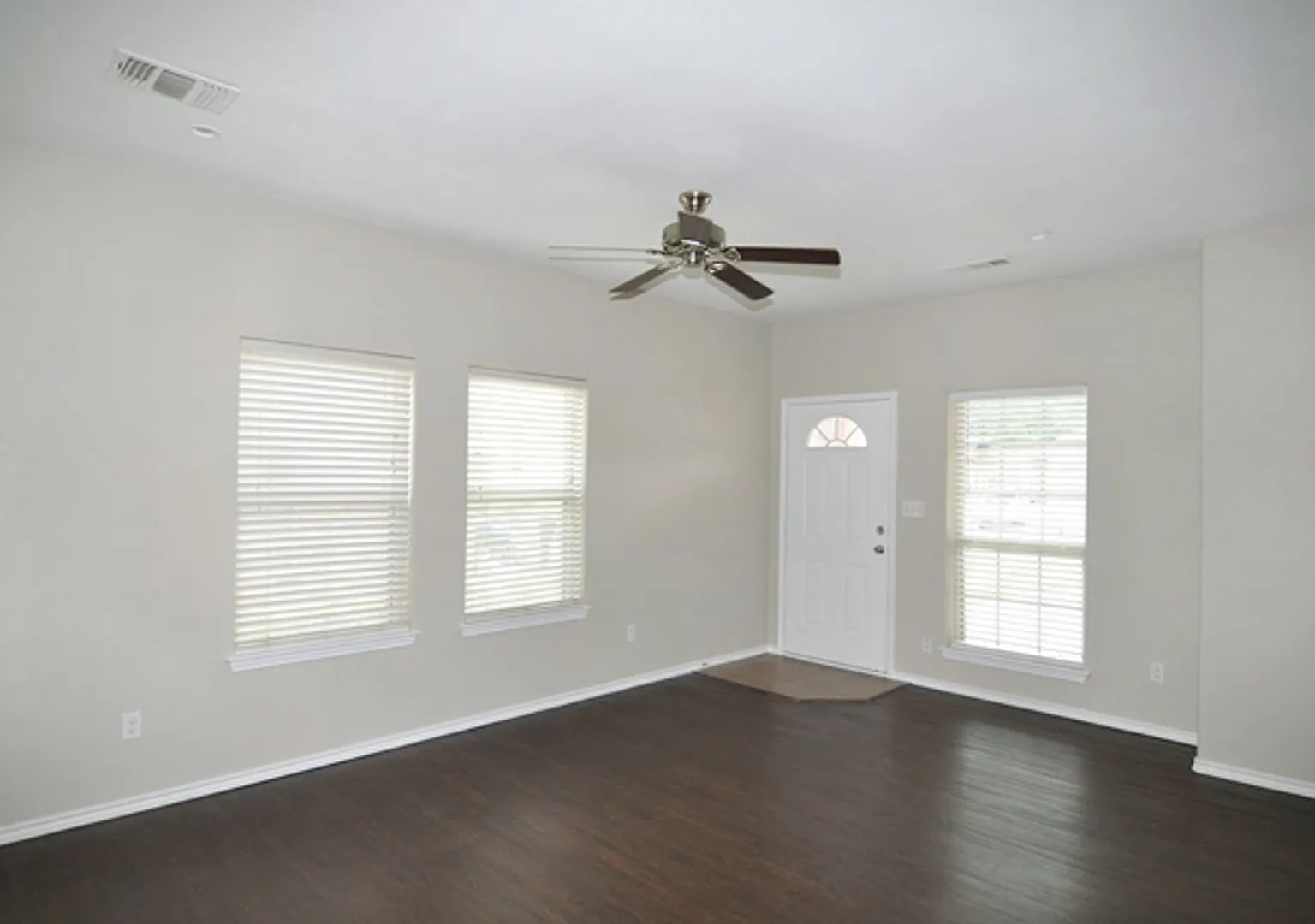 7600-7602 Novella Drive — Photo 4