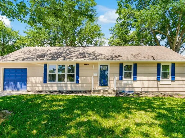 13200 Donnelly Ave, Grandview, MO 64030