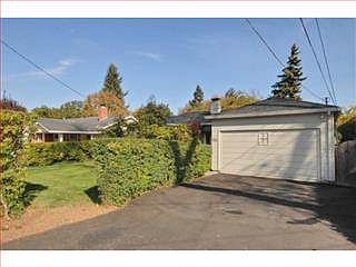 2nd image of 343 W Oakwood Blvd
