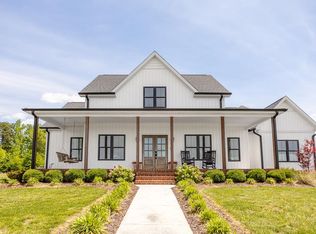 2018 Clays Mill School Rd, Scottsburg, VA 24589