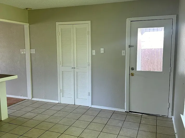 812 Quinette Dr — Photo 8