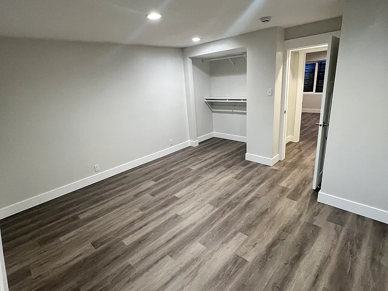 1142 W Lucky Cv — Photo 13