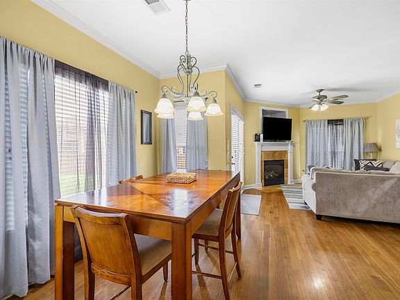 5th image of 8990 River Knoll Dr