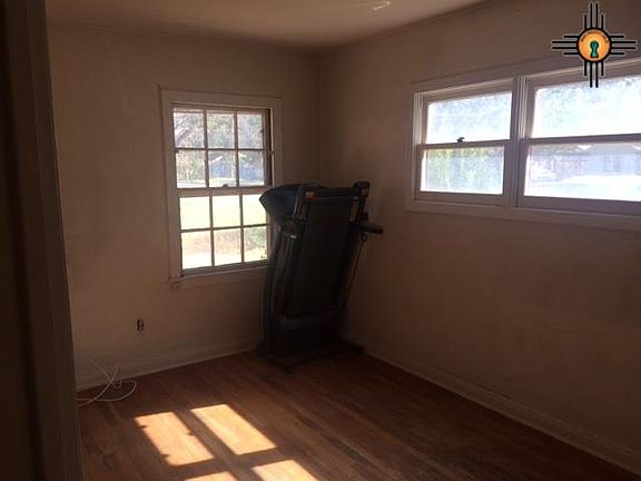 3rd image of 208 E Church St